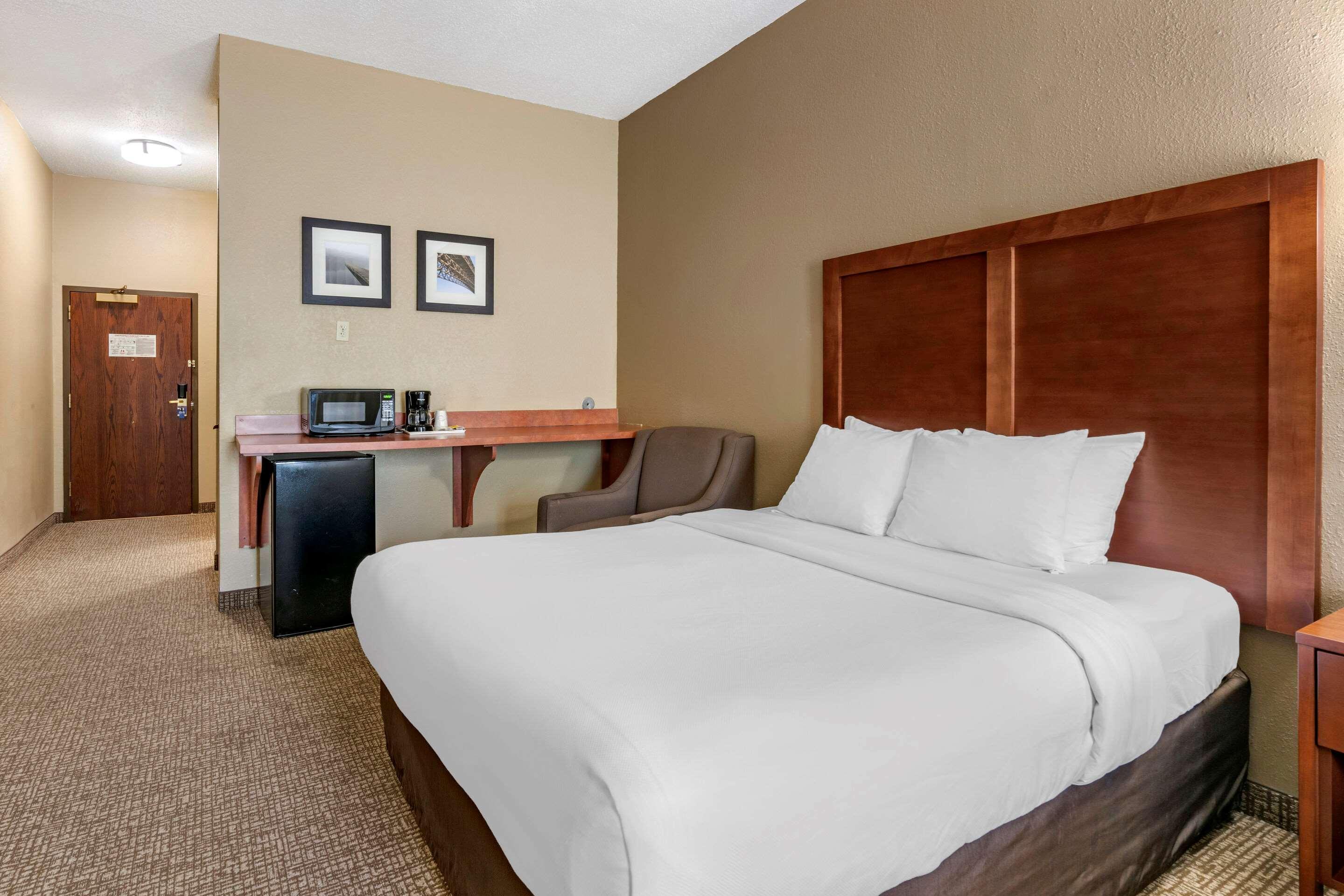 Comfort Inn & Suites St Louis-O'Fallon Bagian luar foto