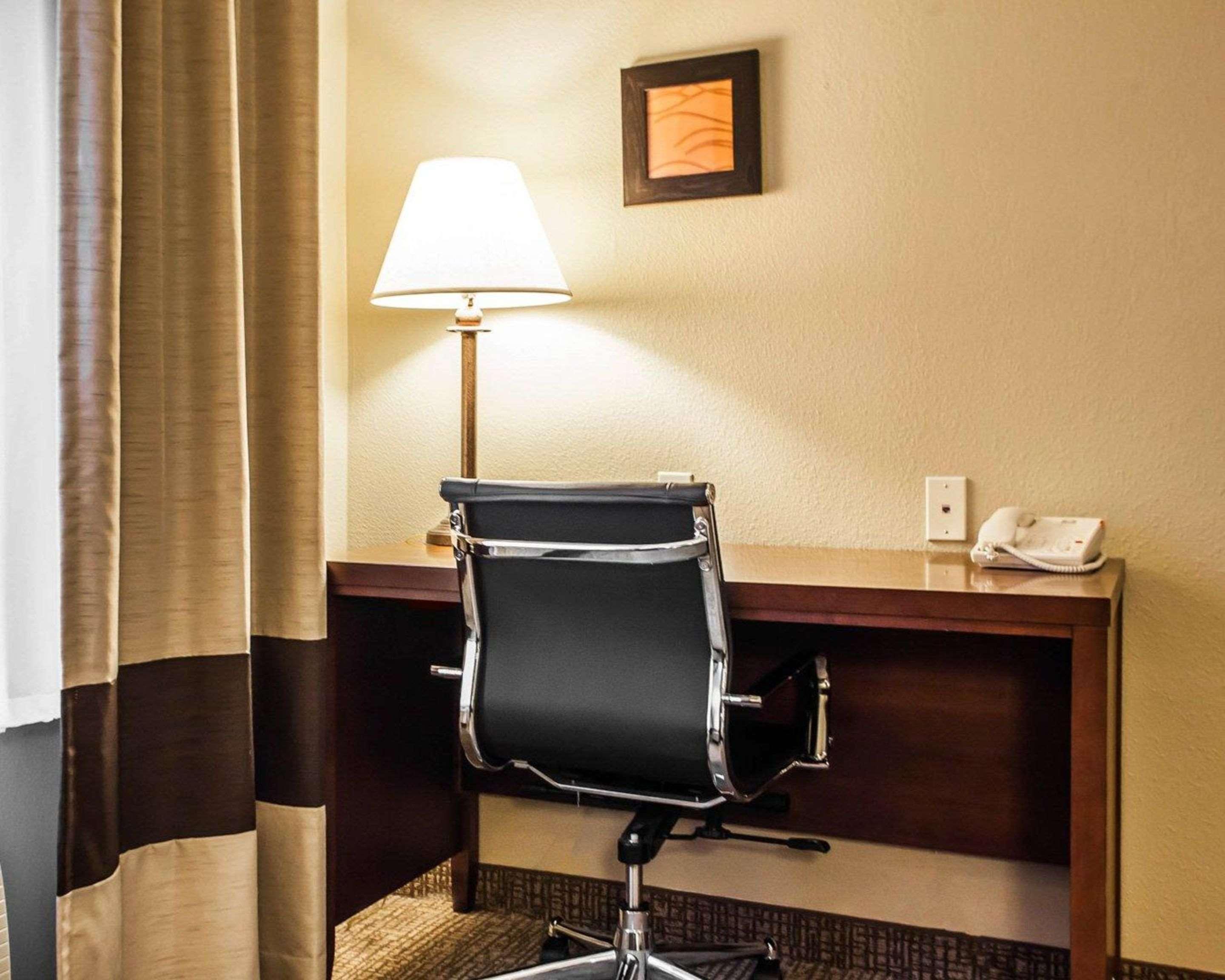 Comfort Inn & Suites St Louis-O'Fallon Bagian luar foto