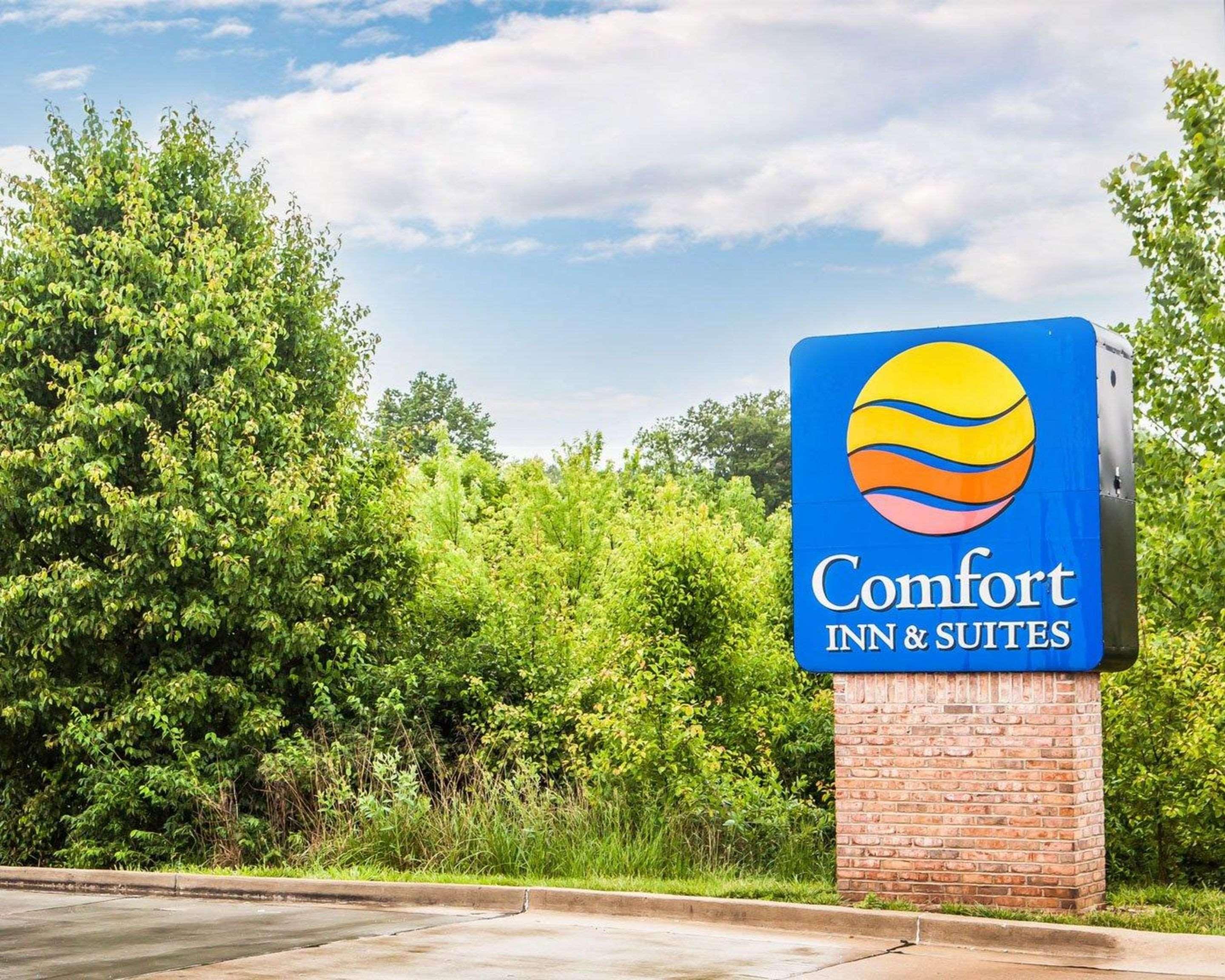 Comfort Inn & Suites St Louis-O'Fallon Bagian luar foto