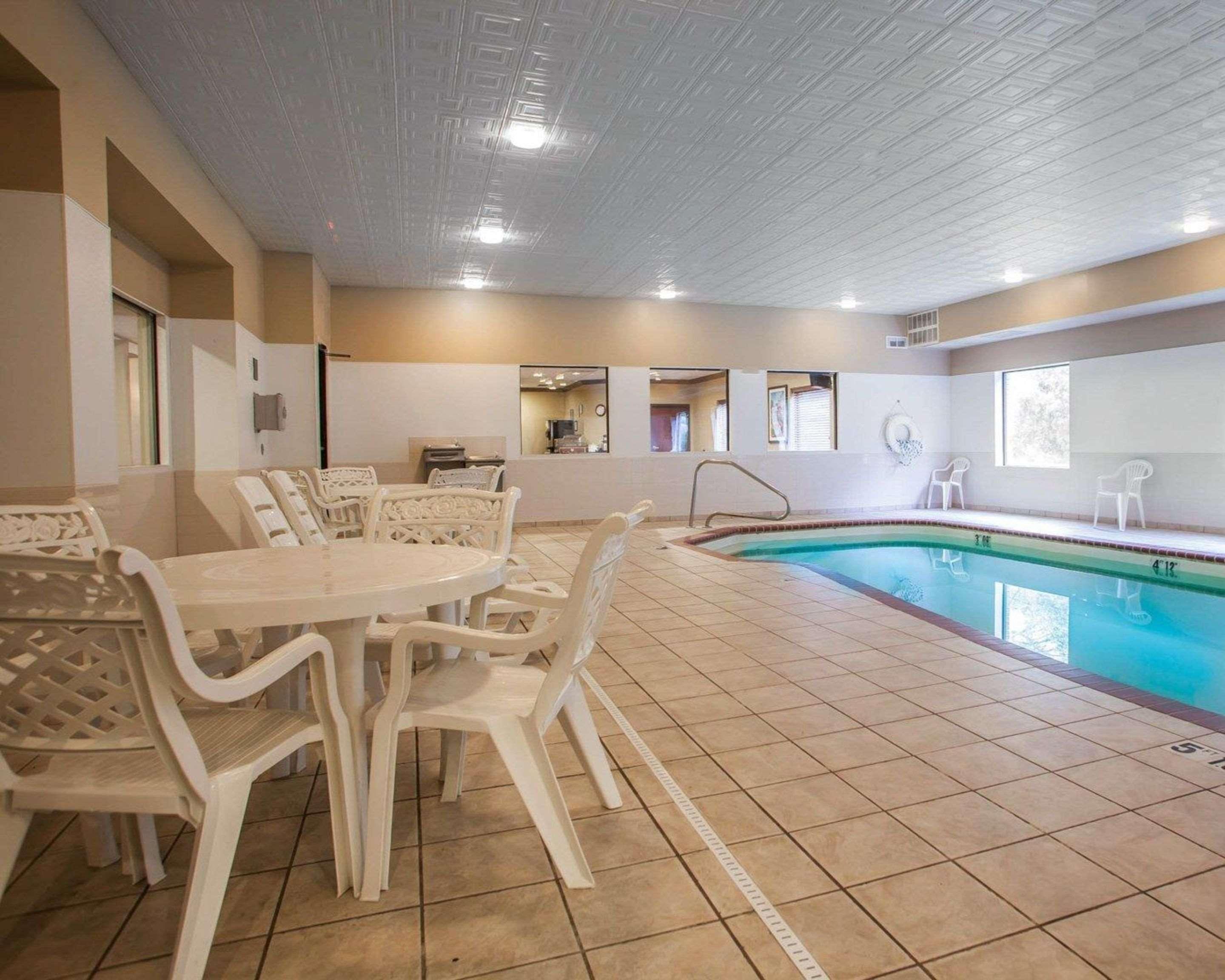 Comfort Inn & Suites St Louis-O'Fallon Bagian luar foto