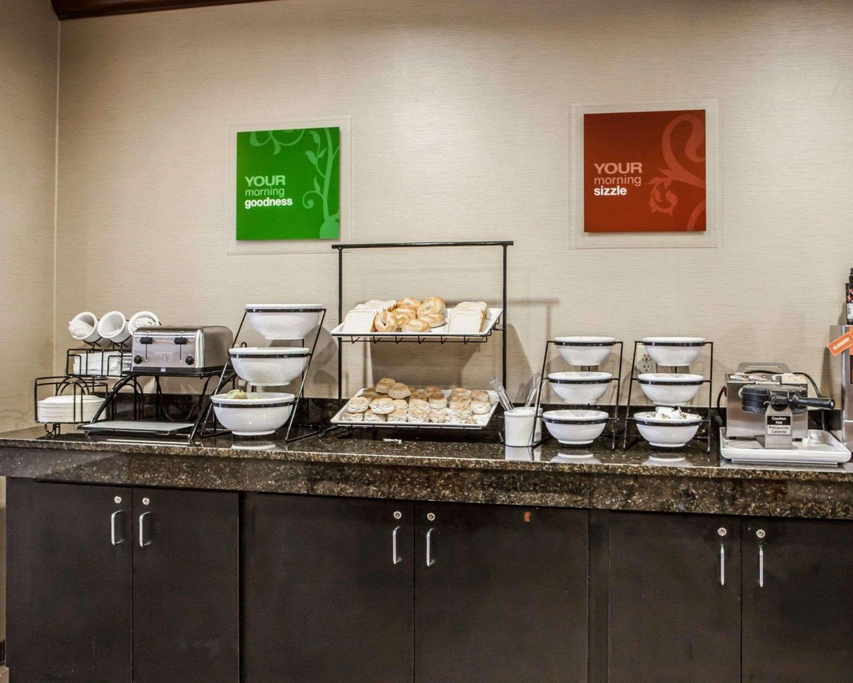 Comfort Inn & Suites St Louis-O'Fallon Bagian luar foto